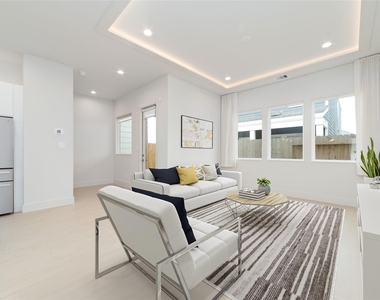 3007 Ventas Drive - Photo Thumbnail 6