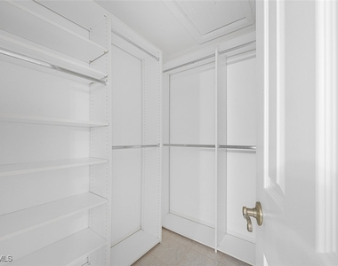 6654 Tannin Lane - Photo Thumbnail 21