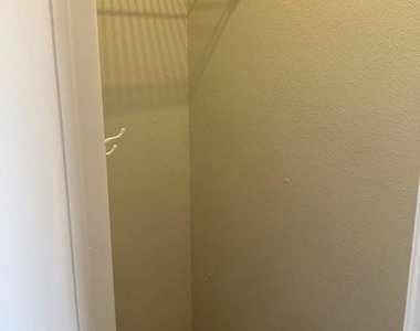 3075 Walnut Bend Lane - Photo Thumbnail 16