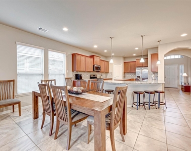 5614 Glenfield Spring Lane - Photo Thumbnail 11