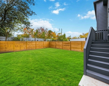 8512 Farqueson Street - Photo Thumbnail 28