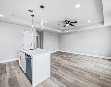 8512 Farqueson Street - Photo Thumbnail 11