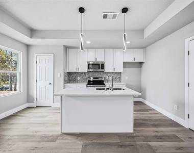 8512 Farqueson Street - Photo Thumbnail 7