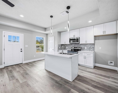 8512 Farqueson Street - Photo Thumbnail 9