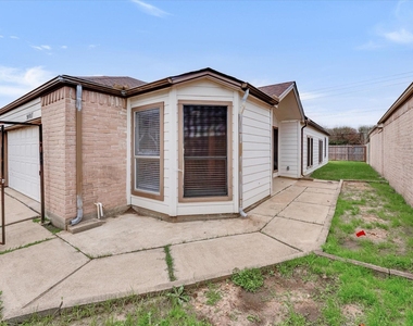9407 Stockwell Drive - Photo Thumbnail 1