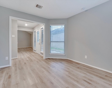 9407 Stockwell Drive - Photo Thumbnail 9