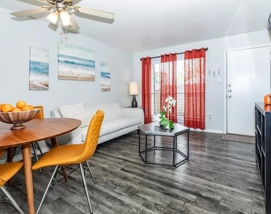 4400 Memorial Drive - Photo Thumbnail 2