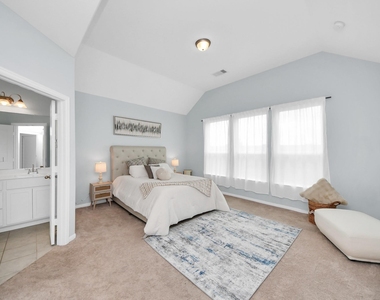 208 Salange Lane - Photo Thumbnail 10