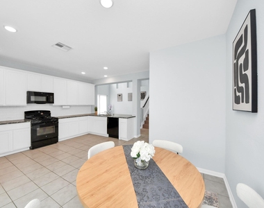 208 Salange Lane - Photo Thumbnail 11
