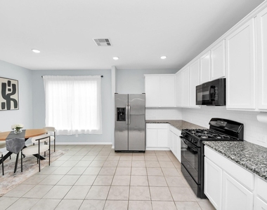 208 Salange Lane - Photo Thumbnail 18