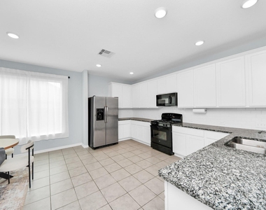 208 Salange Lane - Photo Thumbnail 17