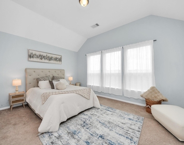 208 Salange Lane - Photo Thumbnail 8