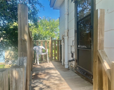 5618 Avenue L - Photo Thumbnail 8