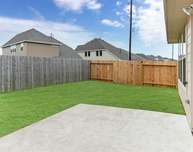 20223 N Rainflower Bay Lane - Photo Thumbnail 5
