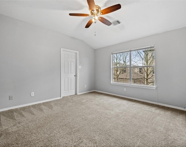 8912 Elm Drake Lane - Photo Thumbnail 18
