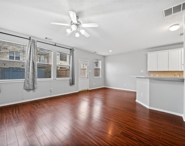 8912 Elm Drake Lane - Photo Thumbnail 3