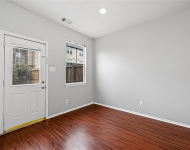 8912 Elm Drake Lane - Photo Thumbnail 6
