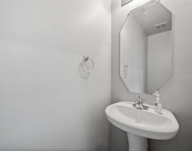 8912 Elm Drake Lane - Photo Thumbnail 2