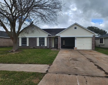715 Beechbend Drive - Photo Thumbnail 1