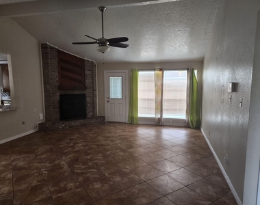 715 Beechbend Drive - Photo Thumbnail 25