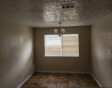 715 Beechbend Drive - Photo Thumbnail 23