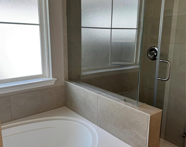 1107 Tomball Downs Drive - Photo Thumbnail 22