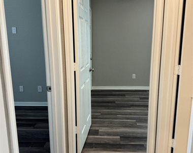 1107 Tomball Downs Drive - Photo Thumbnail 13