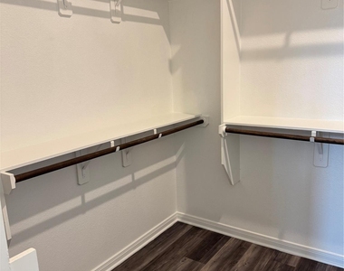 1107 Tomball Downs Drive - Photo Thumbnail 23