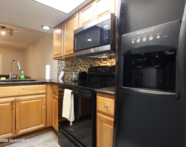3147 Sir Hamilton Circle - Photo Thumbnail 5