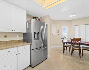 601 Shorewood Drive - Photo Thumbnail 8