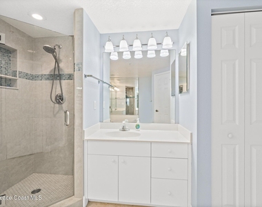 601 Shorewood Drive - Photo Thumbnail 21