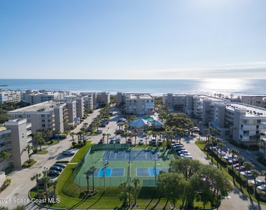 601 Shorewood Drive - Photo Thumbnail 41