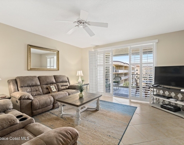 601 Shorewood Drive - Photo Thumbnail 13