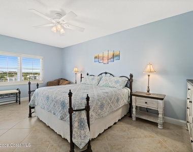 601 Shorewood Drive - Photo Thumbnail 16