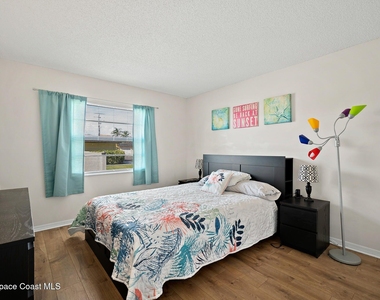 4570 Ocean Beach Boulevard - Photo Thumbnail 17