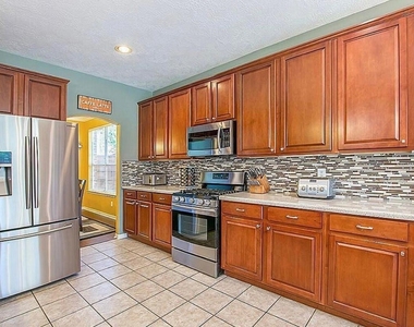 4506 Timber Pine Trail - Photo Thumbnail 6