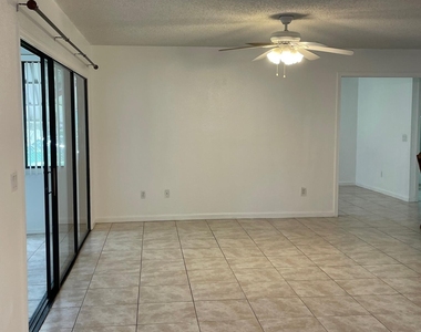 997 Mariposa Drive Ne - Photo Thumbnail 2