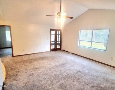 4164 Fishermans Place - Photo Thumbnail 2