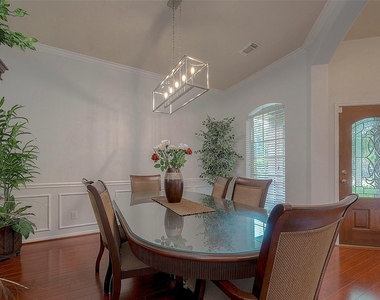 7302 Colony View Lane - Photo Thumbnail 8