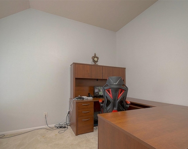7302 Colony View Lane - Photo Thumbnail 11