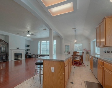 7302 Colony View Lane - Photo Thumbnail 23