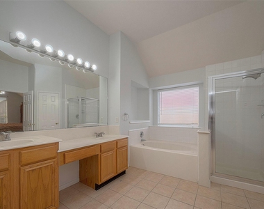7302 Colony View Lane - Photo Thumbnail 38