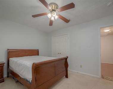 7302 Colony View Lane - Photo Thumbnail 33