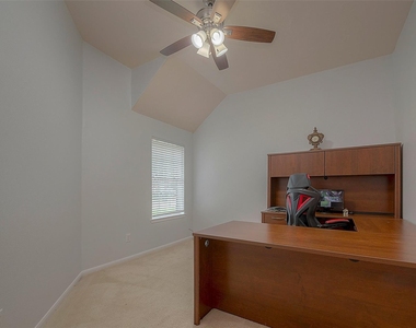 7302 Colony View Lane - Photo Thumbnail 10