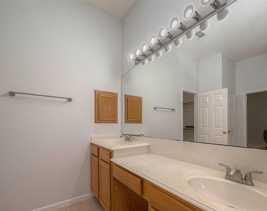 7302 Colony View Lane - Photo Thumbnail 40