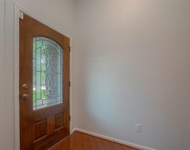 7302 Colony View Lane - Photo Thumbnail 5