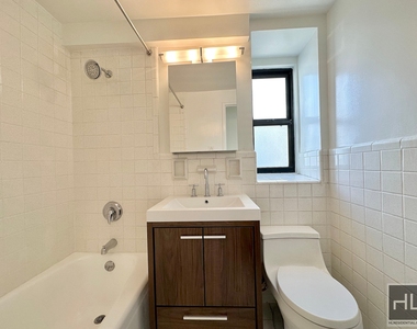 East 63 Street - Photo Thumbnail 10