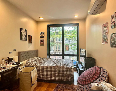 691 Chauncey Street - Photo Thumbnail 5