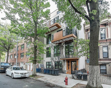 691 Chauncey Street - Photo Thumbnail 11