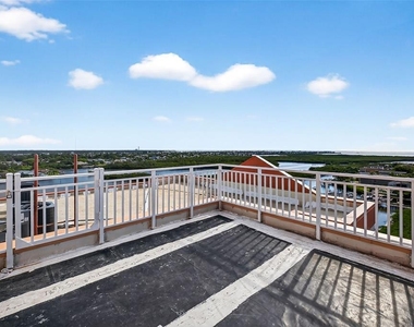 4516 Seagull Drive - Photo Thumbnail 14